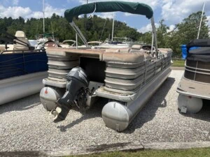 2002 sanpan 2500 brokerage img 6463