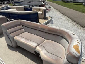 2002 sanpan 2500 brokerage img 6466