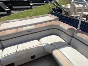 2002 sanpan 2500 brokerage img 6478