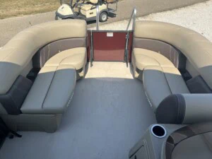 2022 sylvan mirage 820crs 83244 img 9095