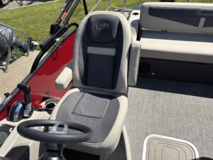 2023 barletta c24uc pontoon 13430 img 6160