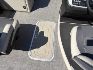2023 barletta c24uc pontoon 13430 img 6167