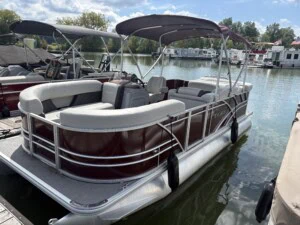 2023 sylvan mirage 820crs 90186 img 7127