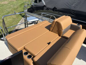 2026 harris cruiser pontoon boat 6072 img 5530