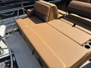 2026 harris cruiser pontoon boat 6072 img 5531