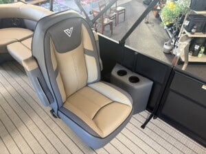 2026 viaggio pontoon boat v22u img 4006