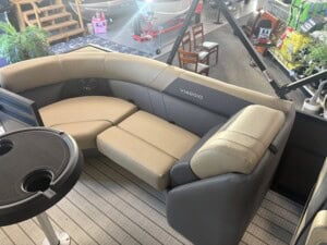 2026 viaggio pontoon boat v22u img 4009