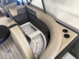 2026 viaggio pontoon boat v22u img 4011