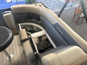2026 viaggio pontoon boat v22u img 4013