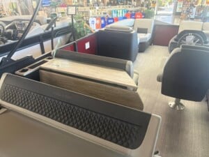 2027 harris sunliner 2038 img 7456