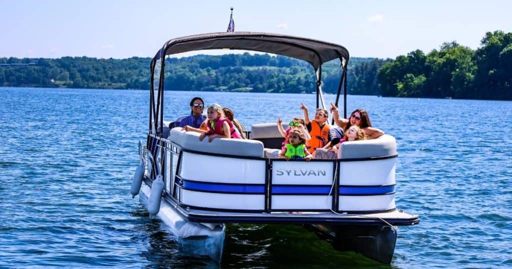 Women and kids at Atwood Lake on a pontoon