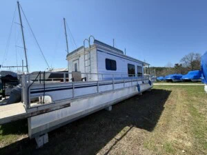 Myacht 40 houseboat image 10