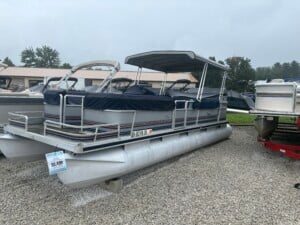pontoon cover image img 6966
